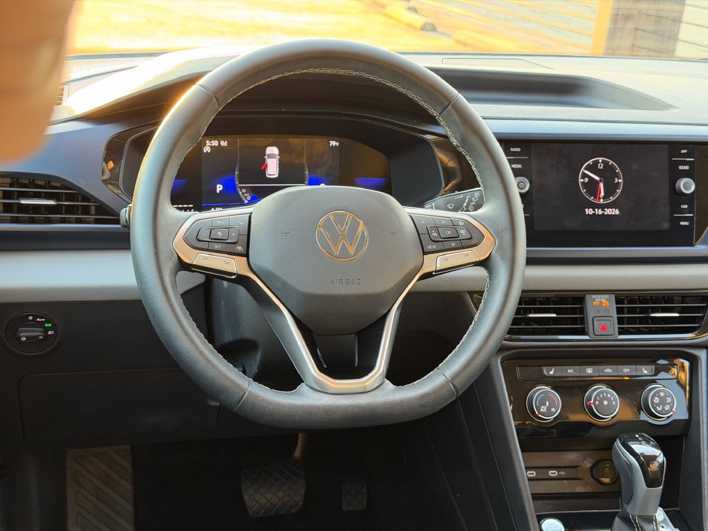 Used 2023 Volkswagen Taos SE w/ Black Wheel Package AWD/4WD image 17