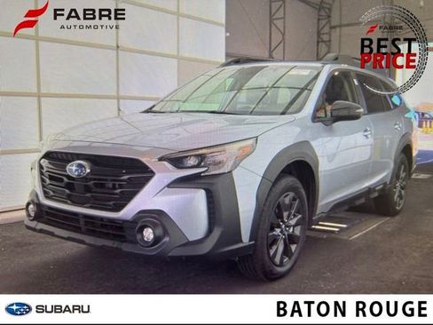 Used 2025 Subaru Outback Onyx Edition AWD/4WD image 1