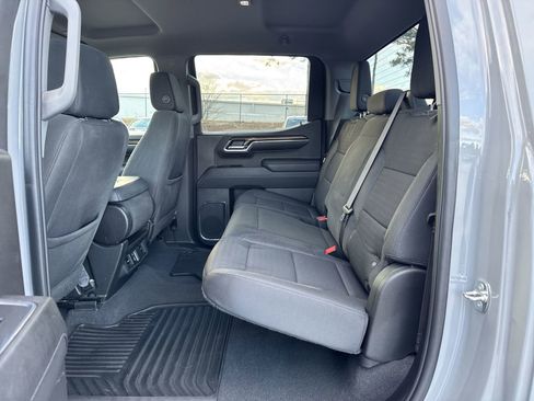 Used 2024 Chevrolet Silverado 1500 LT image 30