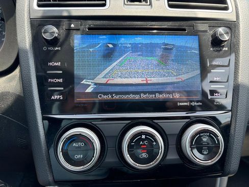 Used 2017 Subaru Forester 2.5i Premium w/ All-Weather Package AWD/4WD image 19