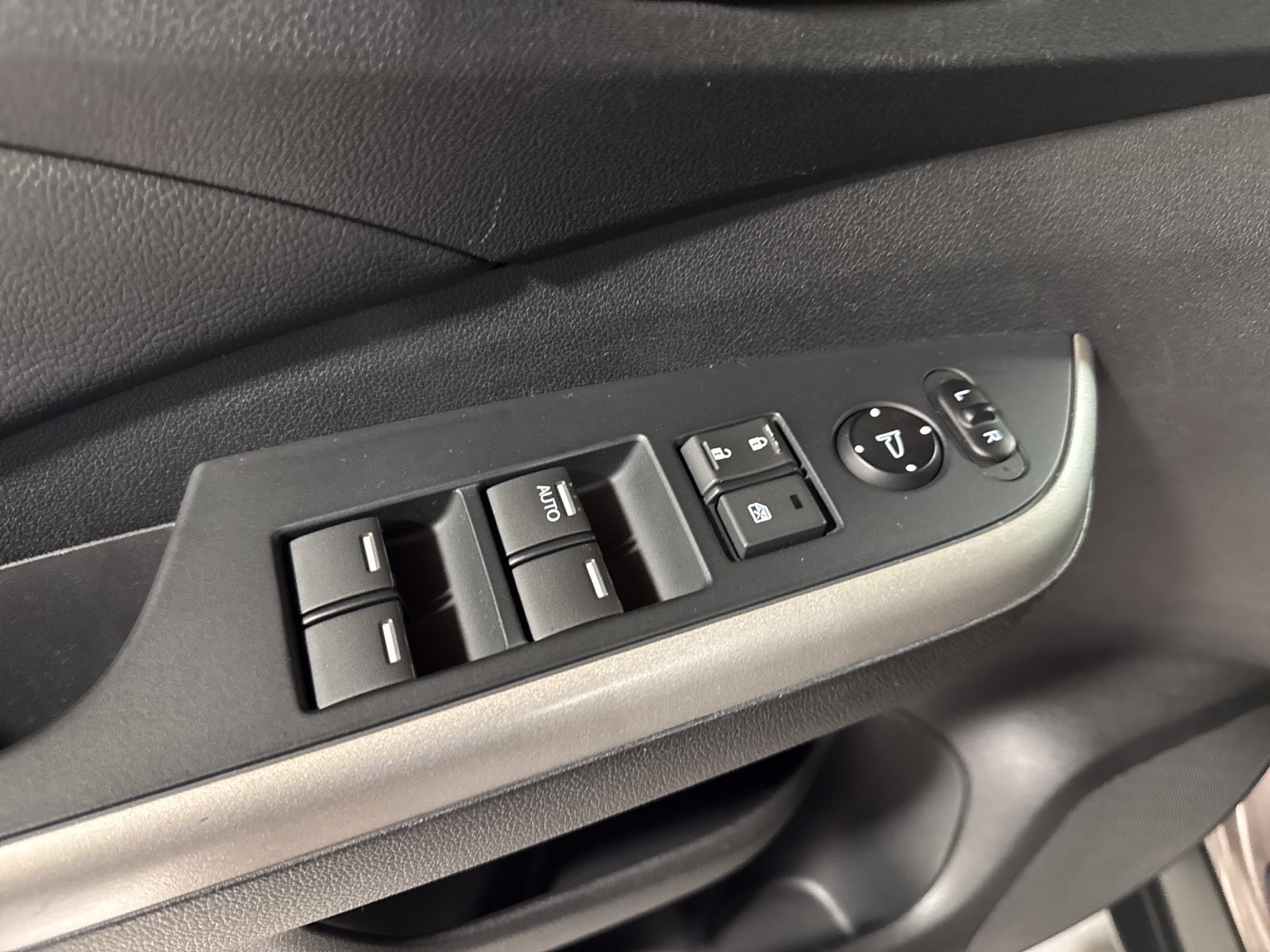 Used 2014 Honda CR-V EX-L image 12