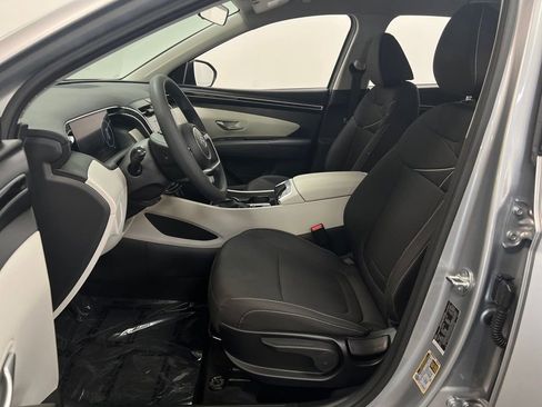 Used 2024 Hyundai Tucson SE image 10