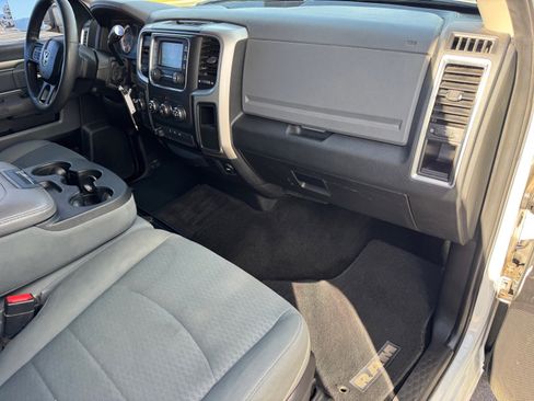 Used 2016 RAM 2500 SLT image 11