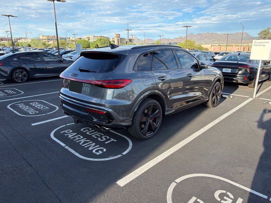 Used 2026 Audi SQ5 Premium Plus AWD/4WD image 5
