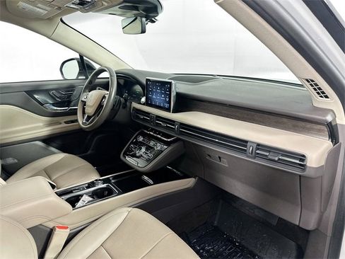 Used 2022 Lincoln Corsair Grand Touring image 31