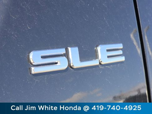 Used 2017 GMC Terrain SLE w/ Chrome Package AWD/4WD image 17