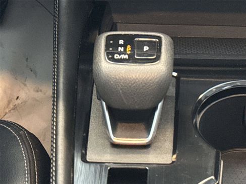 Used 2023 Nissan Rogue SL w/ SL Premium Package image 21