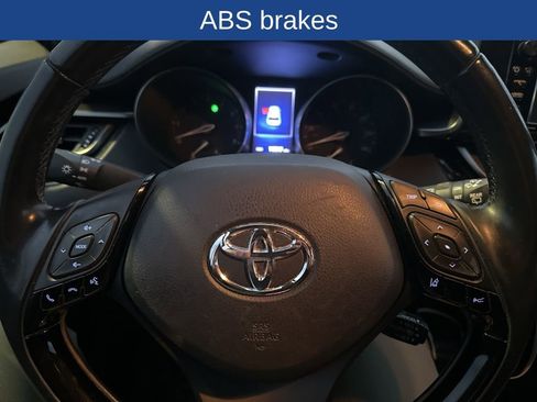 Used 2018 Toyota C-HR XLE image 12