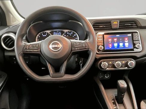 Used 2025 Nissan Versa S w/ Trunk Package FWD image 8