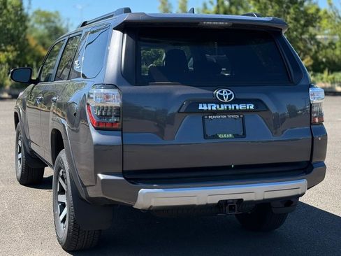 Used 2023 Toyota 4Runner TRD Off-Road Premium w/ Off Road Premium Plus Package AWD/4WD image 3