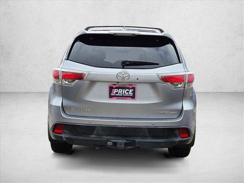 Used 2015 Toyota Highlander Limited Platinum AWD/4WD image 6