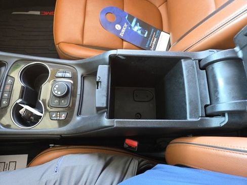 Used 2020 GMC Acadia AT4 image 68