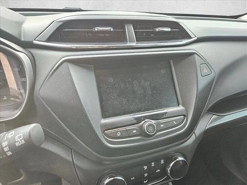 Used 2021 Chevrolet TrailBlazer LS image 18