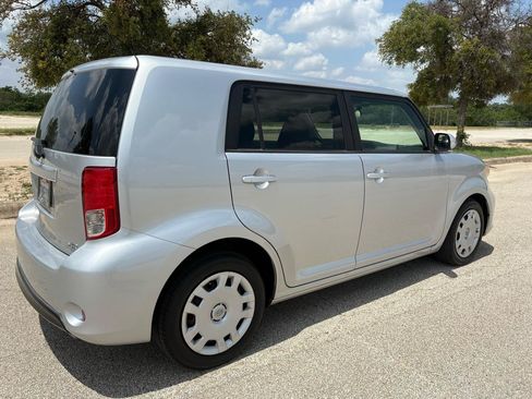 Used 2013 Scion xB FWD image 54