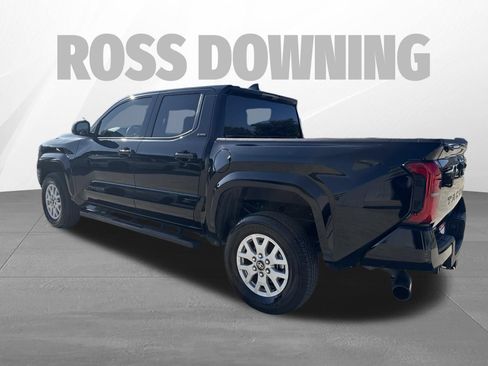 Used 2025 Toyota Tacoma SR5 RWD image 4