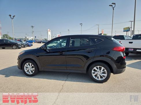 Used 2019 Hyundai Tucson SE image 23