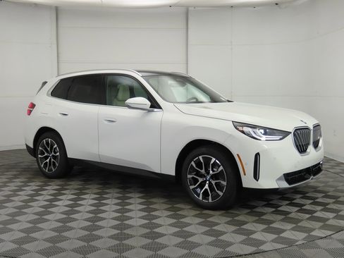 New 2026 BMW X3 xDrive30 image 3