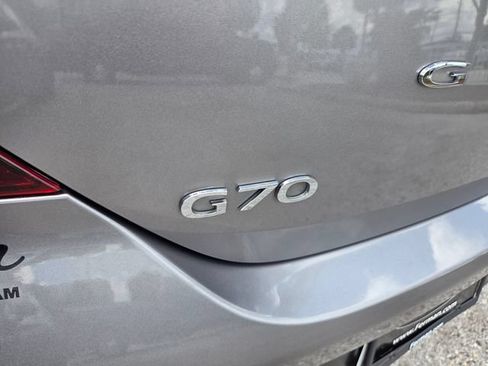 Used 2025 Genesis G70 2.5T RWD image 10