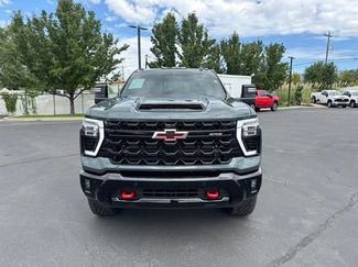 Used 2026 Chevrolet Silverado 2500 ZR2 w/ LPO, Dark Essentials Package AWD/4WD video 2