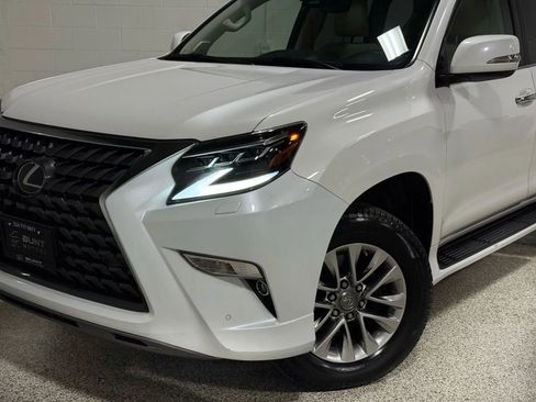 Used 2020 Lexus GX 460 Premium image 3
