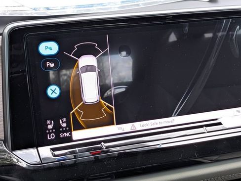 New 2026 Volkswagen Atlas SEL Premium R-Line AWD/4WD image 23