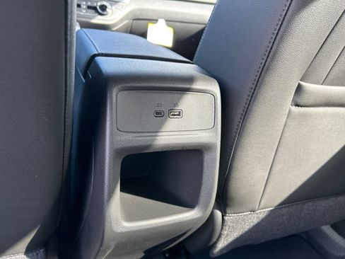 New 2026 Buick Envista Preferred FWD image 32