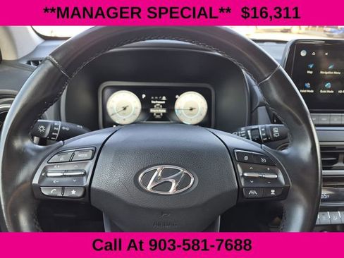 Used 2022 Hyundai Kona Limited FWD image 32