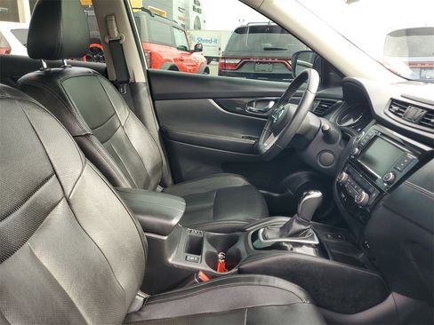 Used 2019 Nissan Rogue SL w/ Premium Package image 37