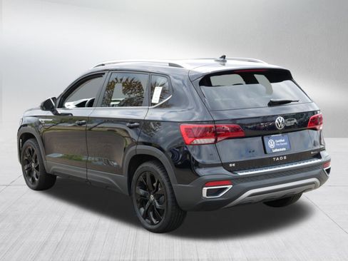 Certified 2023 Volkswagen Taos SE w/ Panoramic Sunroof Package AWD/4WD image 5