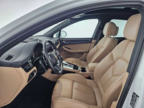 Used 2024 Porsche Macan S image 21