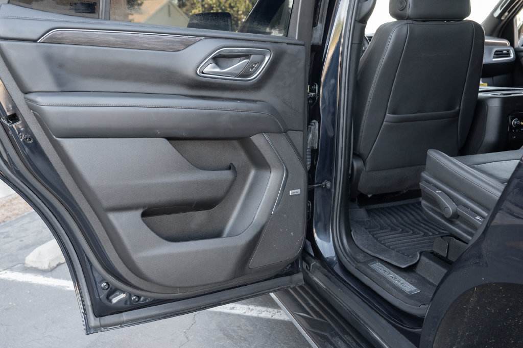 Used 2024 Chevrolet Tahoe LT w/ Luxury Package AWD/4WD image 41