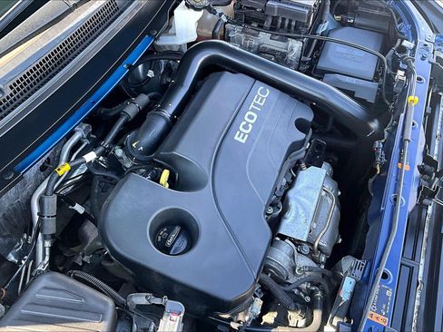 Used 2022 Chevrolet Equinox LS image 33