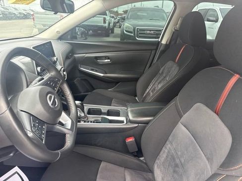 Used 2023 Nissan Sentra SR FWD image 12