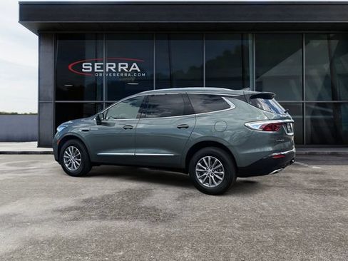 Used 2023 Buick Enclave Essence FWD image 3