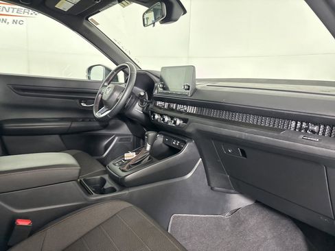 Used 2025 Honda CR-V Sport image 31