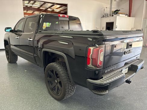 Used 2016 GMC Sierra 1500 SLT w/ All-Terrain Package AWD/4WD image 6