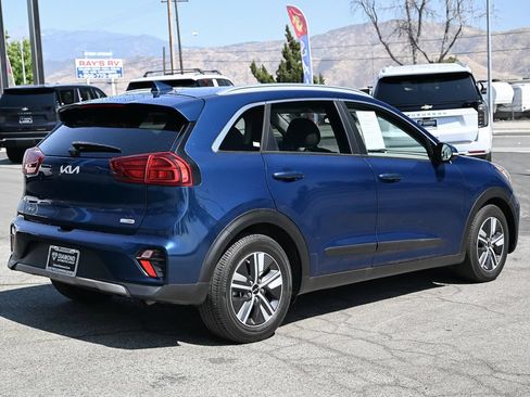 Used 2022 Kia Niro EX FWD image 4