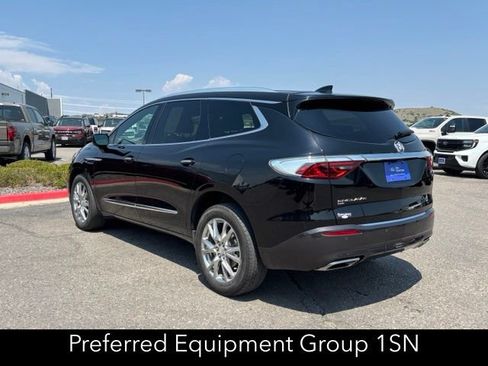 Used 2022 Buick Enclave Premium w/ Experience Buick Package AWD/4WD image 3