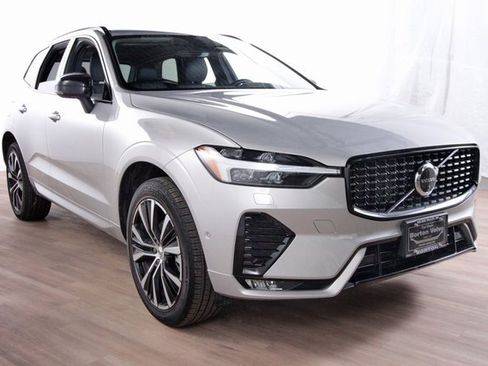 Certified 2025 Volvo XC60 B5 Plus image 3