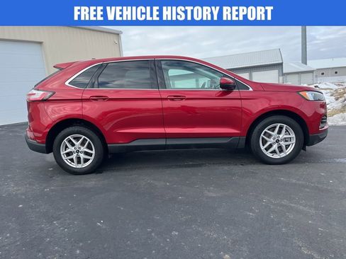 Used 2024 Ford Edge SEL w/ Convenience Package image 3
