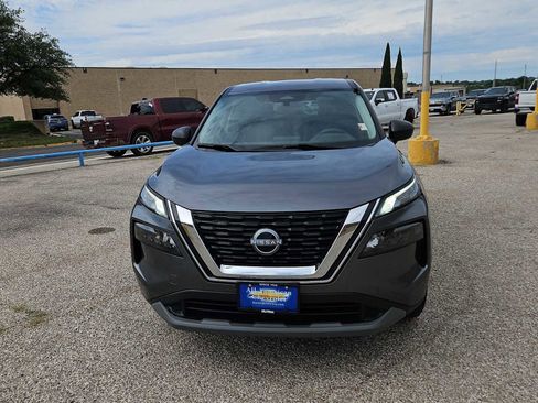 Used 2023 Nissan Rogue S AWD/4WD image 3
