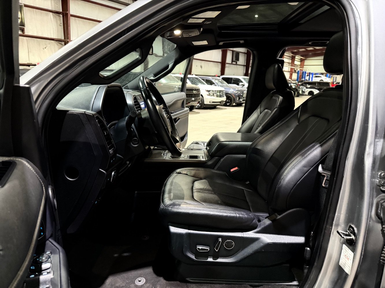 Used 2021 Ford Expedition Max Limited RWD image 13