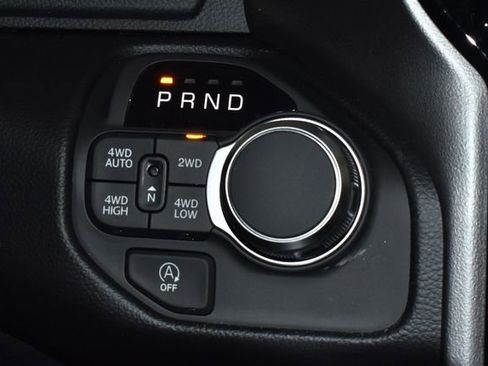 New 2026 RAM 1500 4x4 Crew Cab image 23