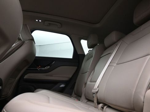 Used 2021 Lincoln Corsair FWD w/ Premium Package image 15