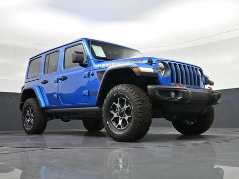 Used 2022 Jeep Wrangler Unlimited Rubicon w/ LED Lighting Group AWD/4WD image 32