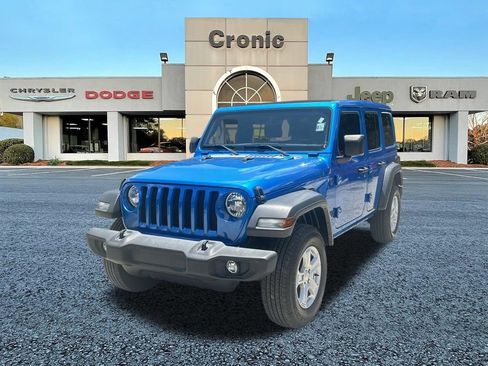 Used 2022 Jeep Wrangler Unlimited Sport w/ Sun And Sound Package AWD/4WD image 7