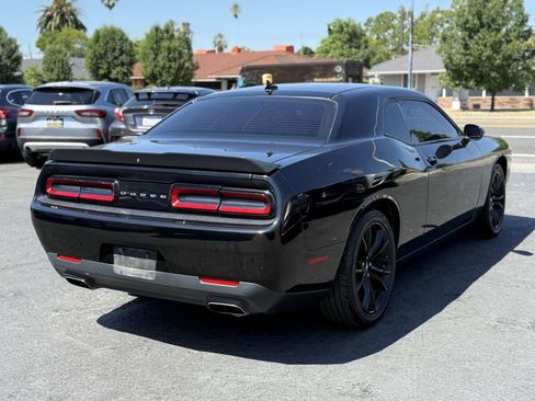 Used 2018 Dodge Challenger SXT Plus RWD image 5