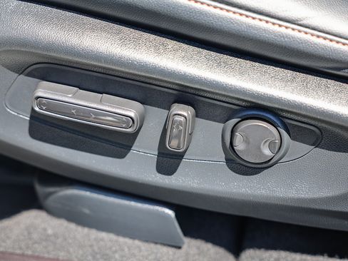 Certified 2025 Honda CR-V Sport Touring image 13