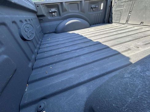 Used 2023 Ford F150 Lightning Platinum image 18