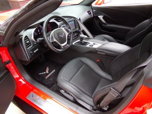 Used 2015 Chevrolet Corvette Z06 w/ 3LZ Preferred Equipment Group RWD image 21